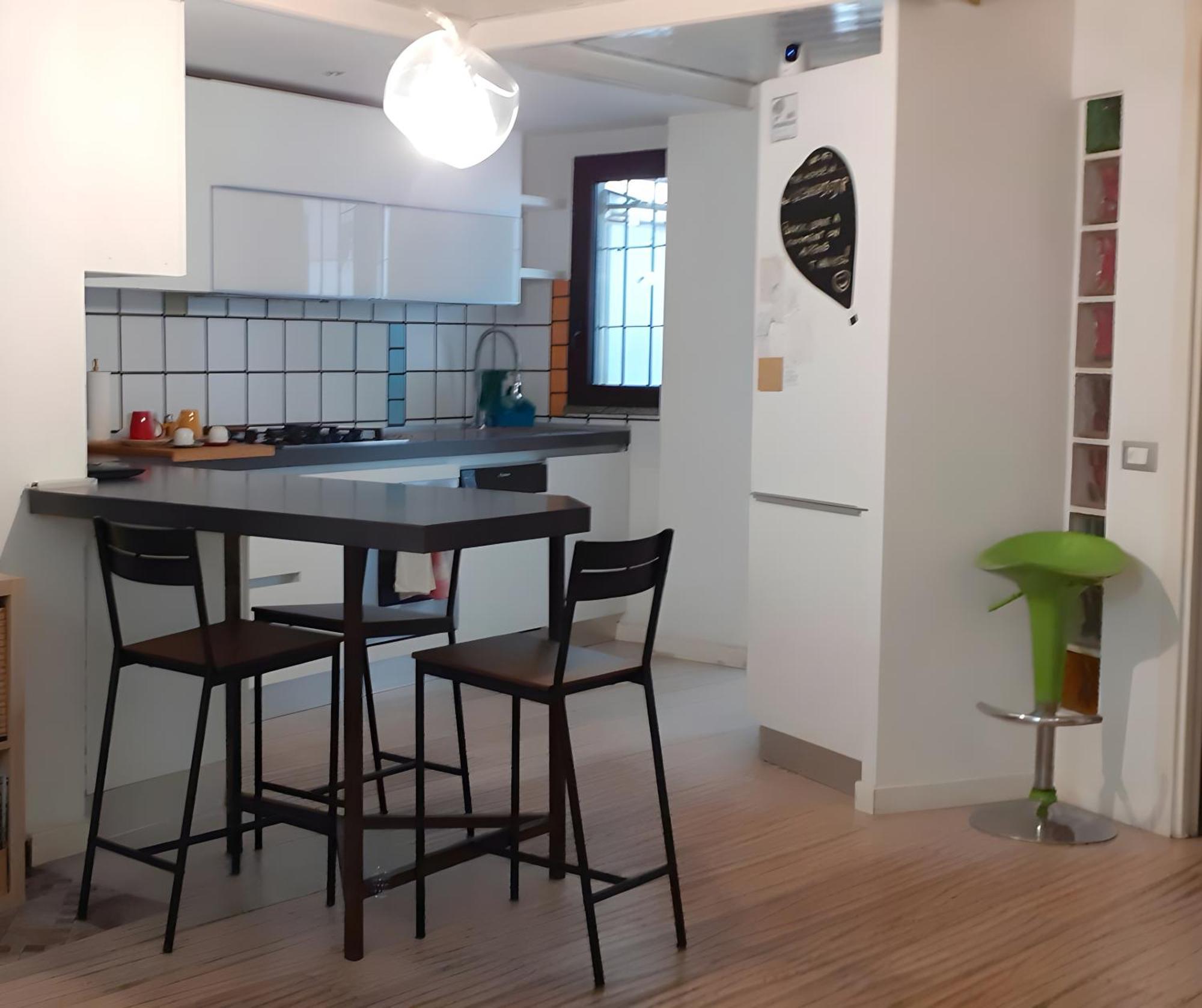 Апартаменти La Casa Nel Cortile-Free Parking Мілан Екстер'єр фото